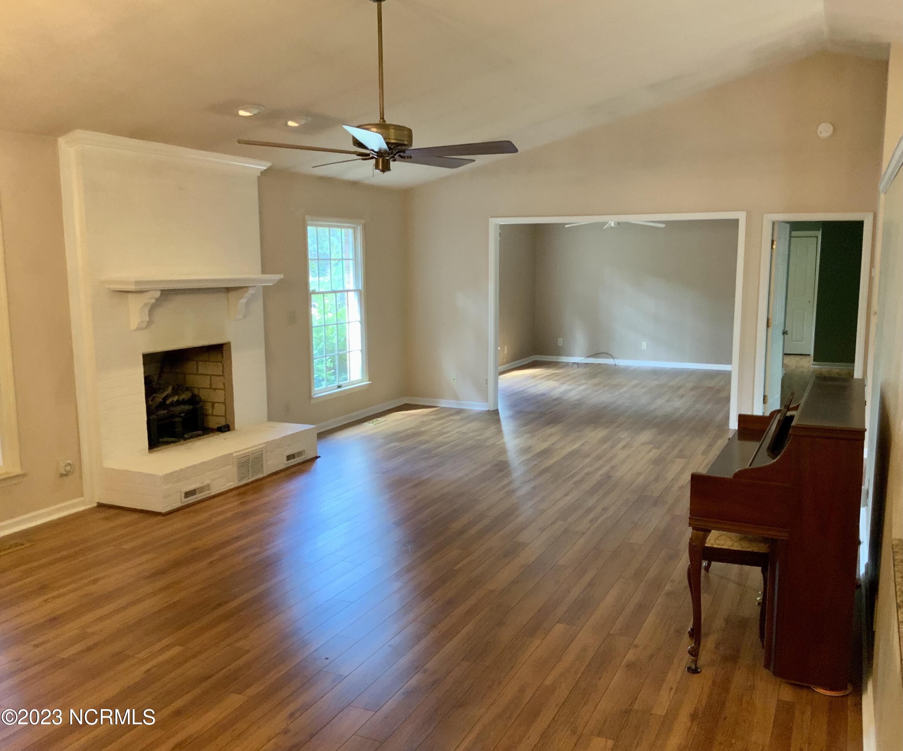 190 Longleaf Road Southern Pines, NC 28387 - Photo 8 of 19 E0868E95-CFEF-43AE-85A6-3CBF592EC4B6