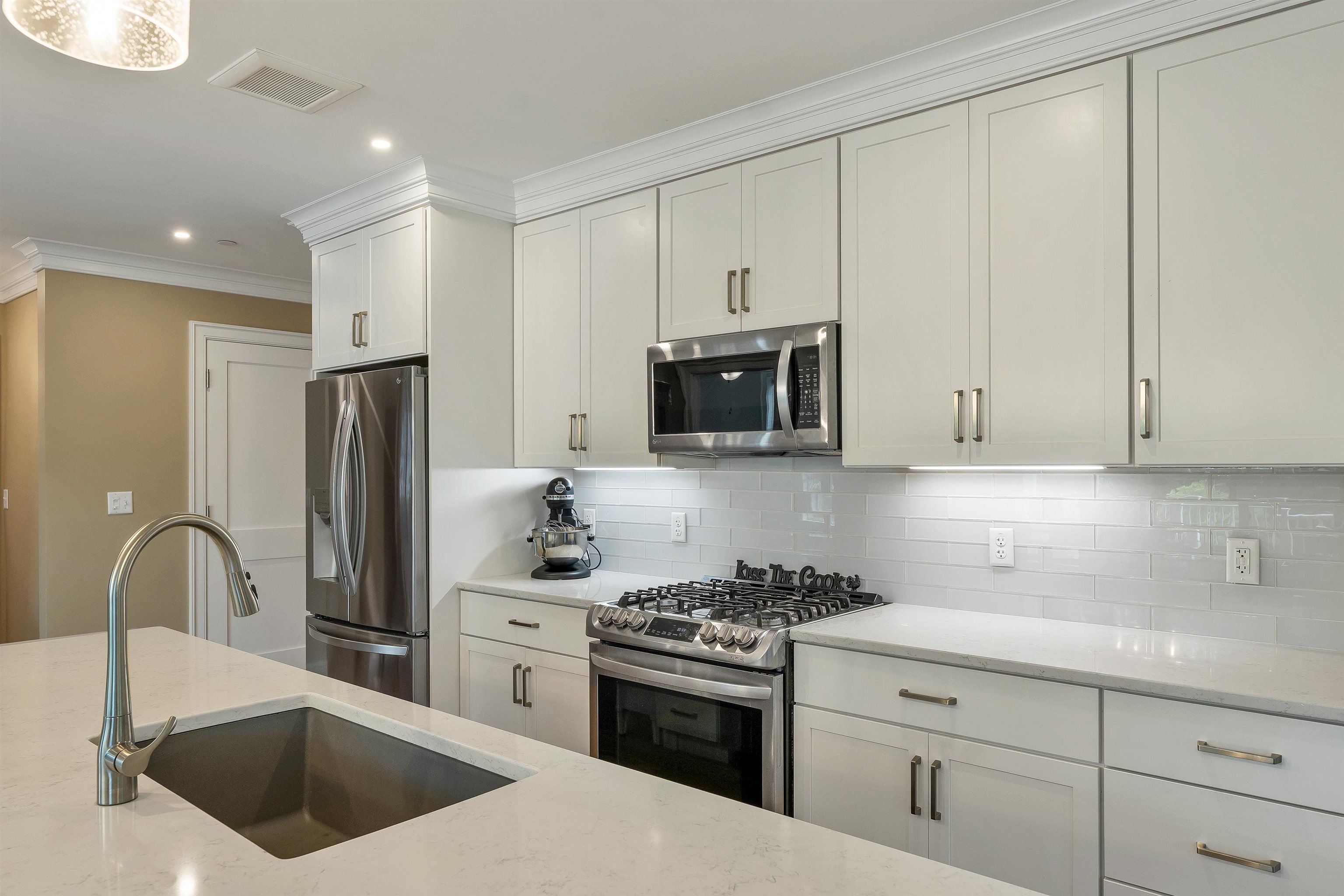 24 Willey Creek Road, Unit 208 Exeter, NH 03833 - Photo 8 of 60