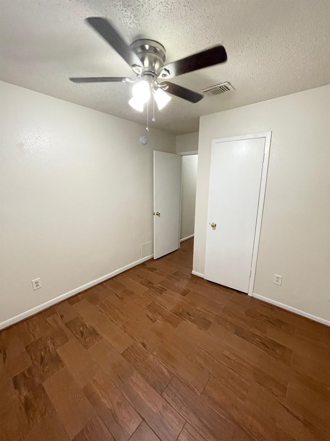 4115 Issacks Way Sugar Land, TX 77479 - Photo 11 of 20
