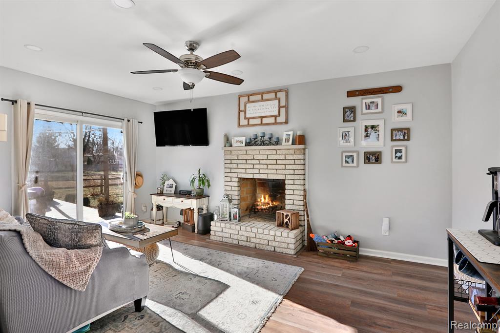 264 Buckingham Road Canton, MI 48188 - Photo 11 of 24