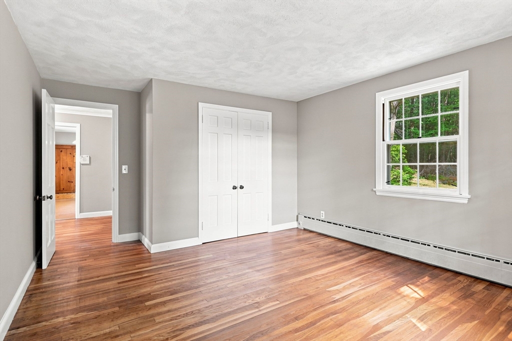 92 Oak Hollow Road Springfield, MA 01128 - Photo 18 of 41 Gallery Image 18