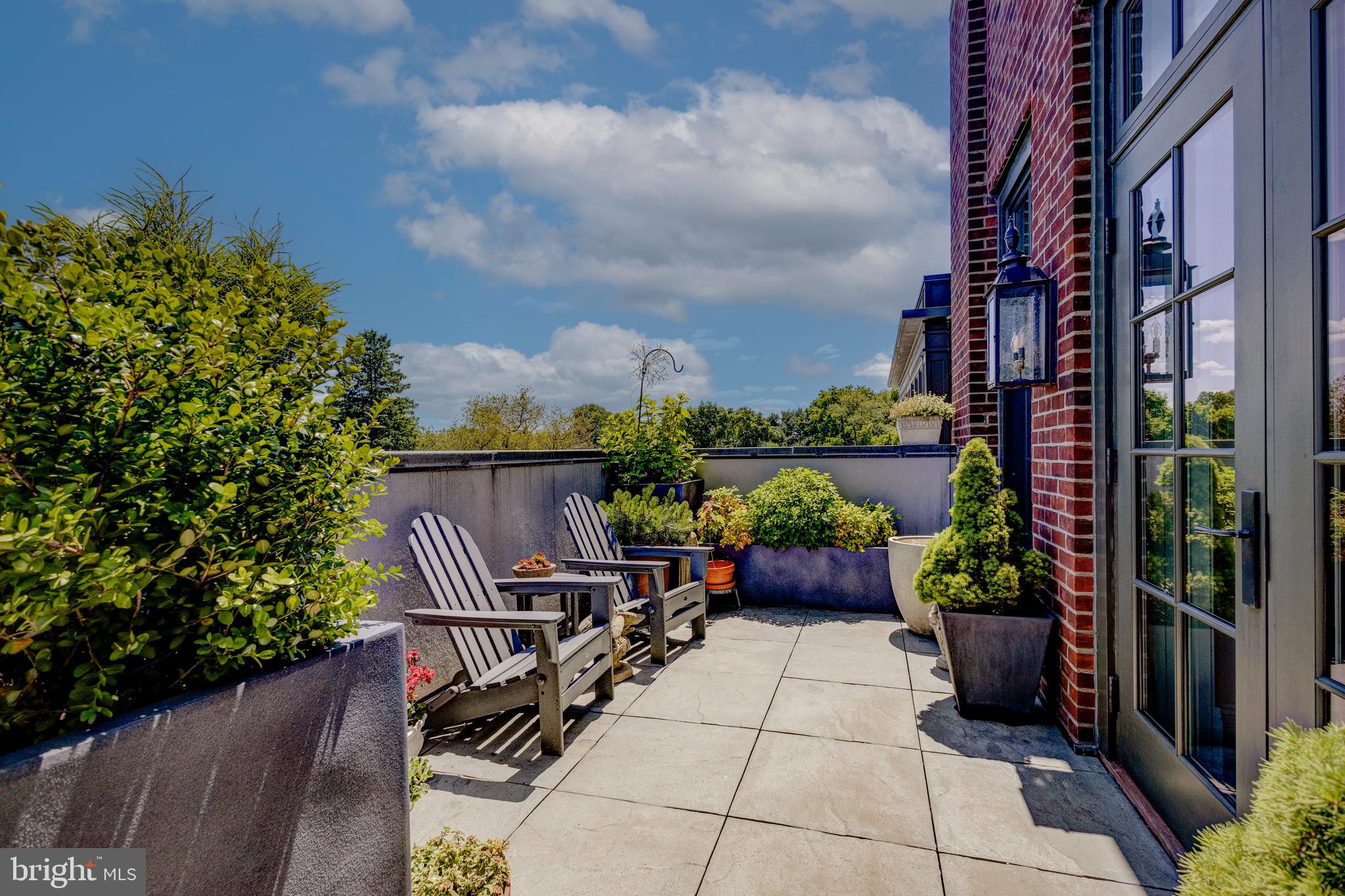 1 West Hartwell Ln Unit 4G  