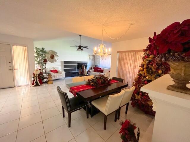 5520 Coach House Circle, Unit A Boca Raton, FL 33486 - Photo 12 of 101 Greatrm from hall 4