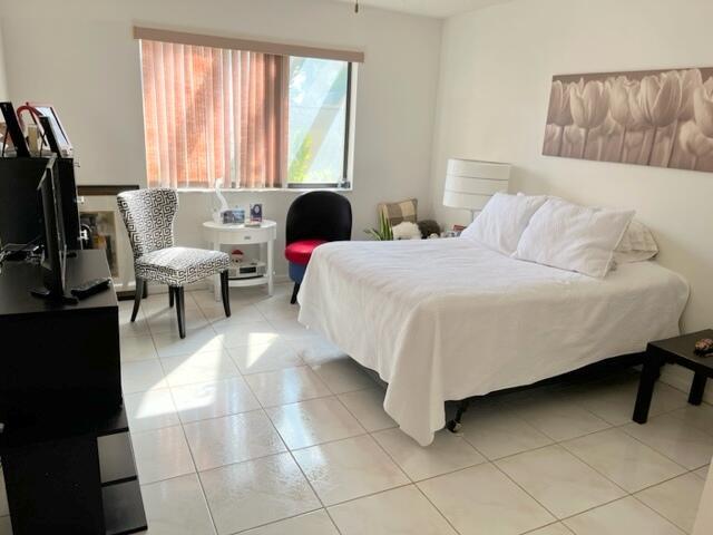 5520 Coach House Circle, Unit A Boca Raton, FL 33486 - Photo 52 of 101 Guest_ second bdrm