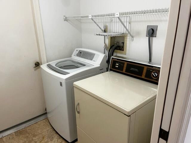 5520 Coach House Circle, Unit A Boca Raton, FL 33486 - Photo 86 of 101 waher/dryer