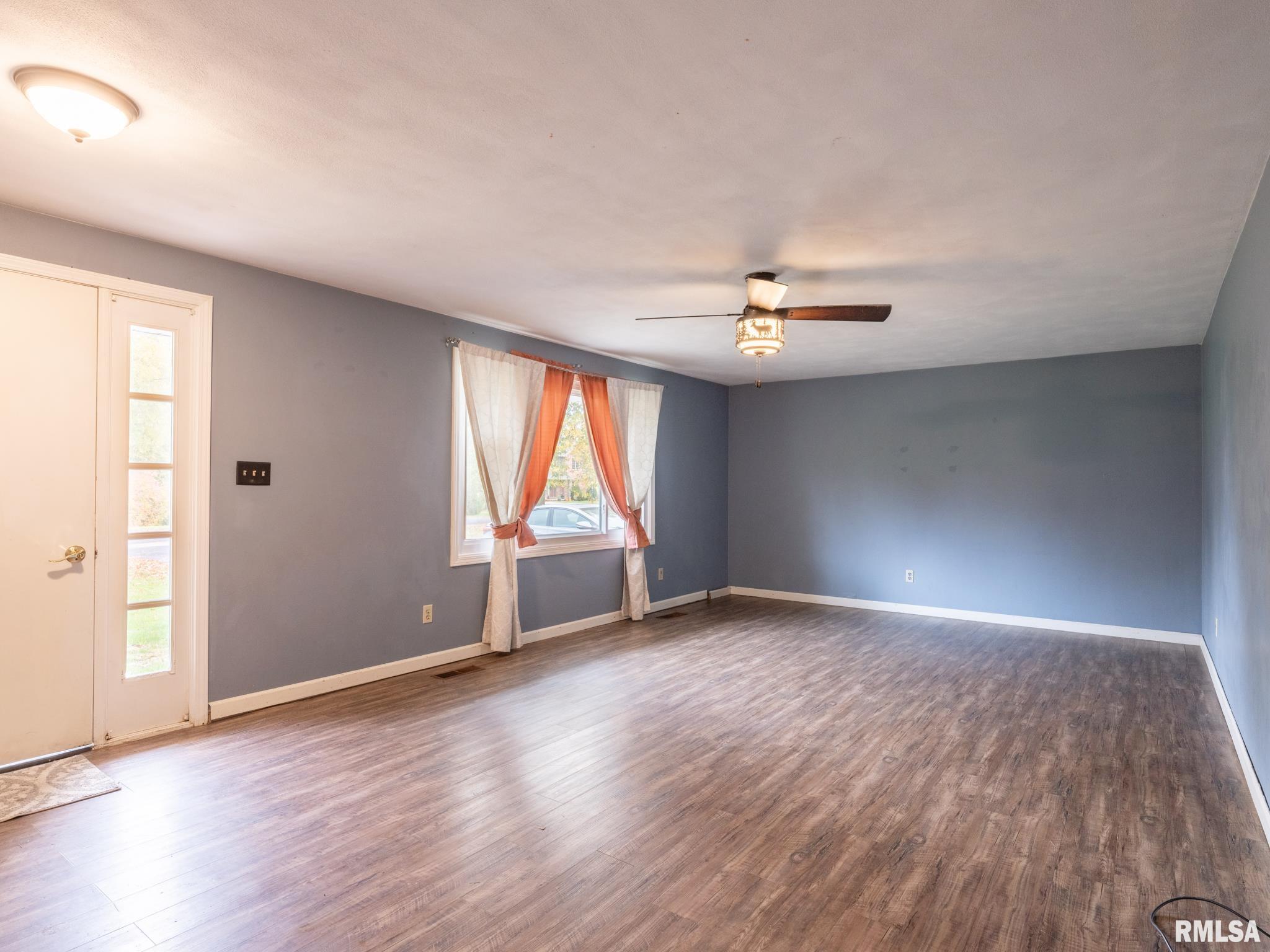 5511 Lee Ann Court Mapleton, IL 61547 - Photo 2 of 54