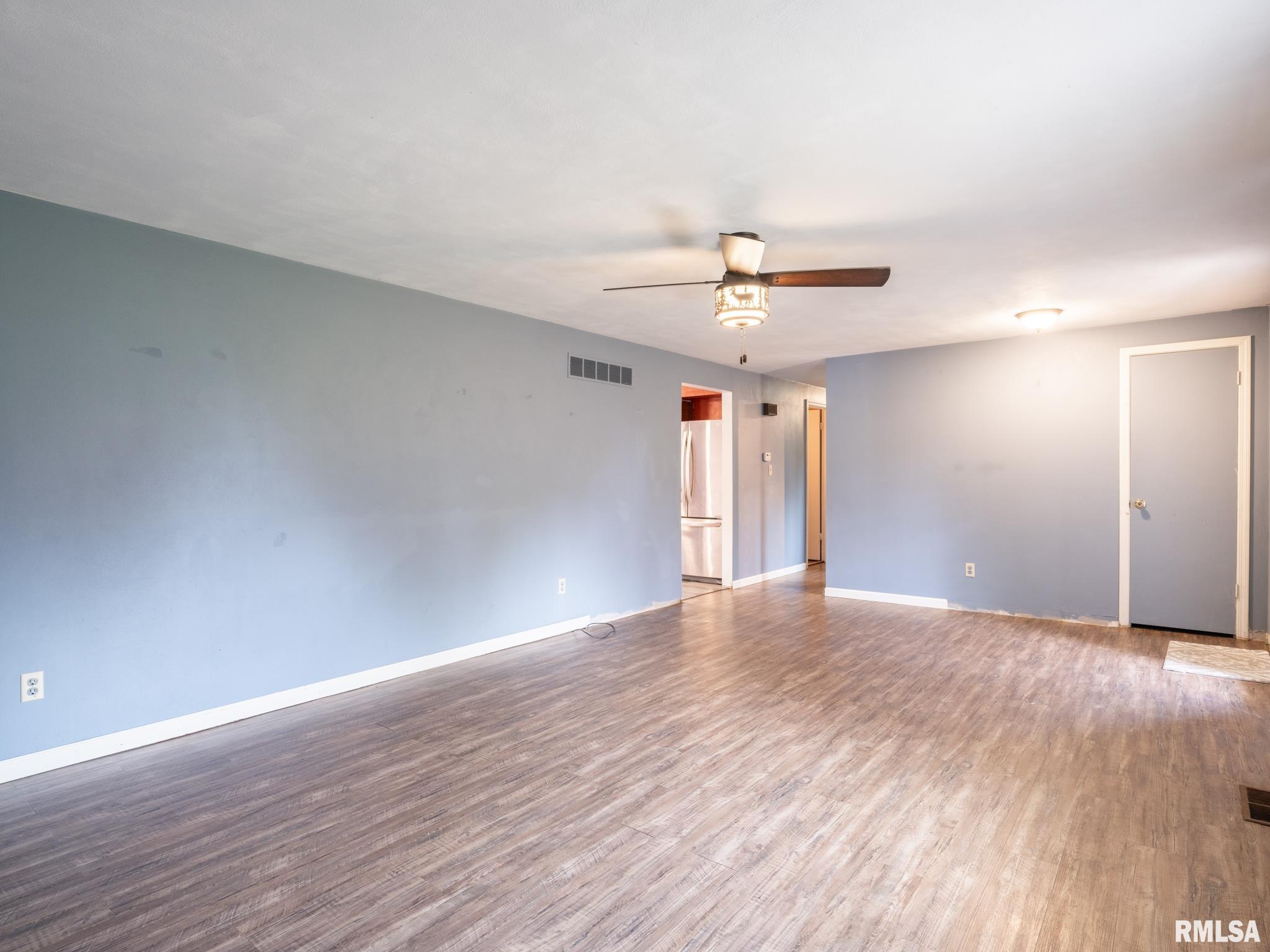 5511 Lee Ann Court Mapleton, IL 61547 - Photo 3 of 54