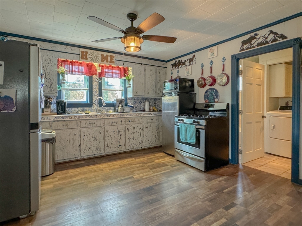 843 Broadway Fall River, MA 02724 - Photo 12 of 25