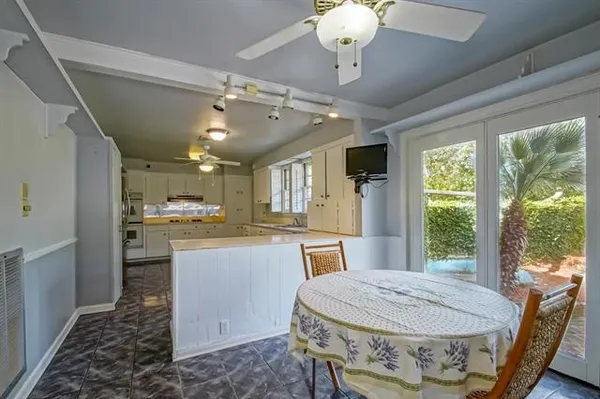 $995,000 | 6506 Oakland Drive, New Orleans, LA 70118