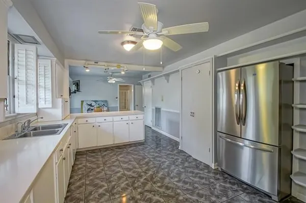 $995,000 | 6506 Oakland Drive, New Orleans, LA 70118