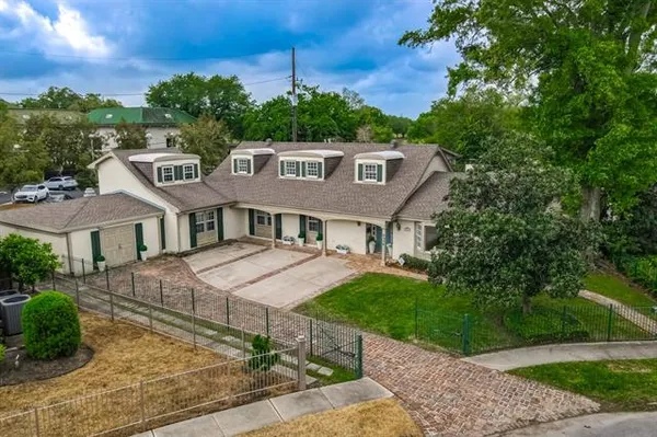 $995,000 | 6506 Oakland Drive, New Orleans, LA 70118
