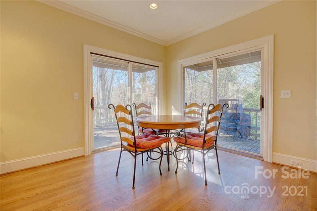 17 Commodore Point Road Lake Wylie, SC 29710 - Photo 12 of 48 Gallery Image 12