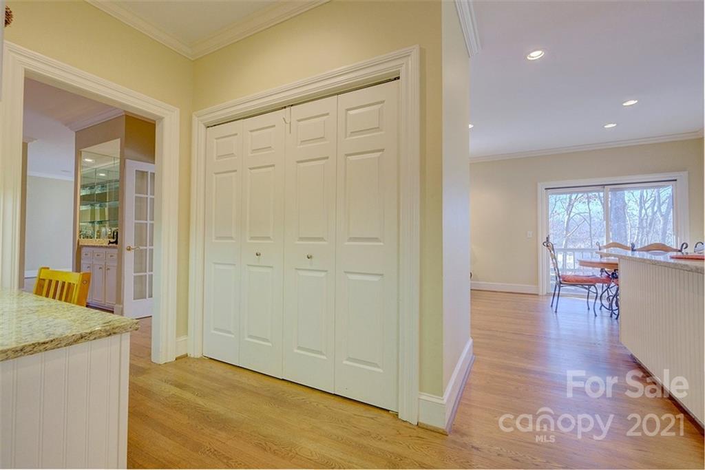 17 Commodore Point Road Lake Wylie, SC 29710 - Photo 17 of 48 Gallery Image 17