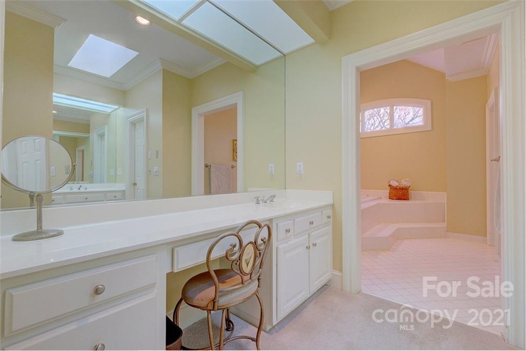17 Commodore Point Road Lake Wylie, SC 29710 - Photo 23 of 48 Gallery Image 23