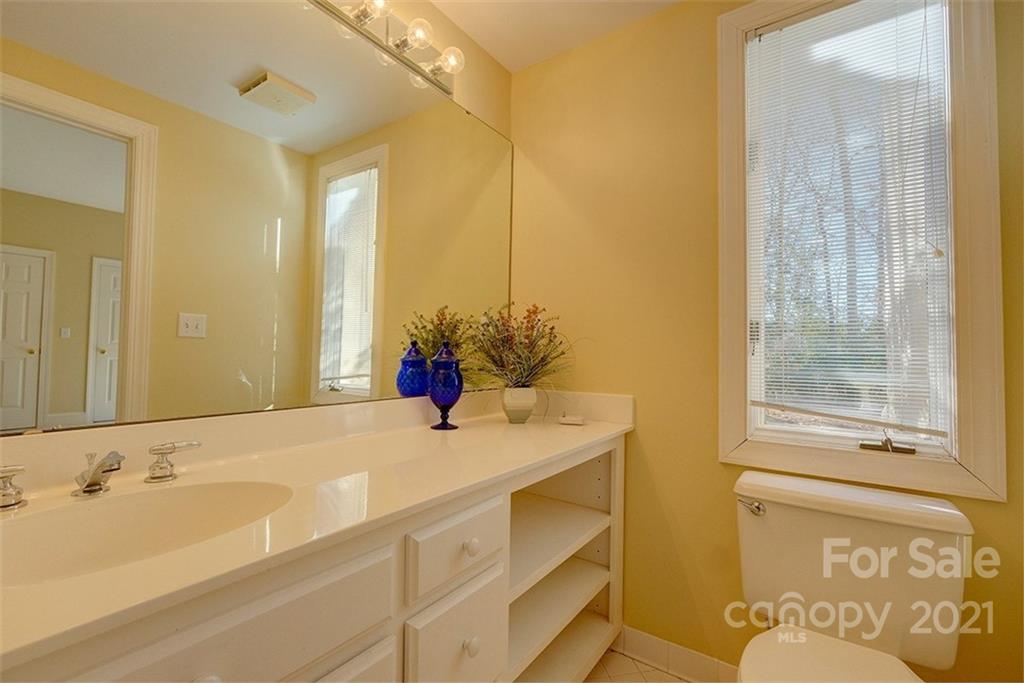 17 Commodore Point Road Lake Wylie, SC 29710 - Photo 32 of 48 Gallery Image 32