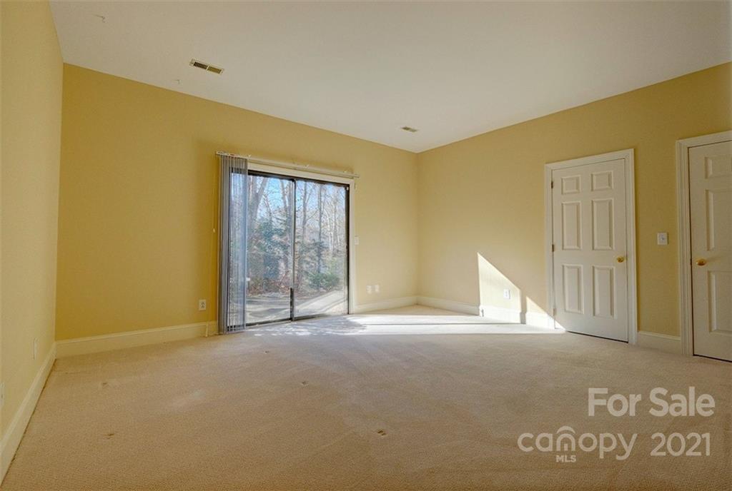 17 Commodore Point Road Lake Wylie, SC 29710 - Photo 33 of 48 Gallery Image 33