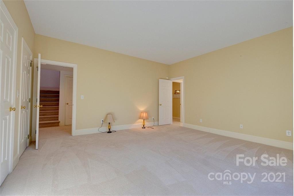 17 Commodore Point Road Lake Wylie, SC 29710 - Photo 34 of 48 Gallery Image 34