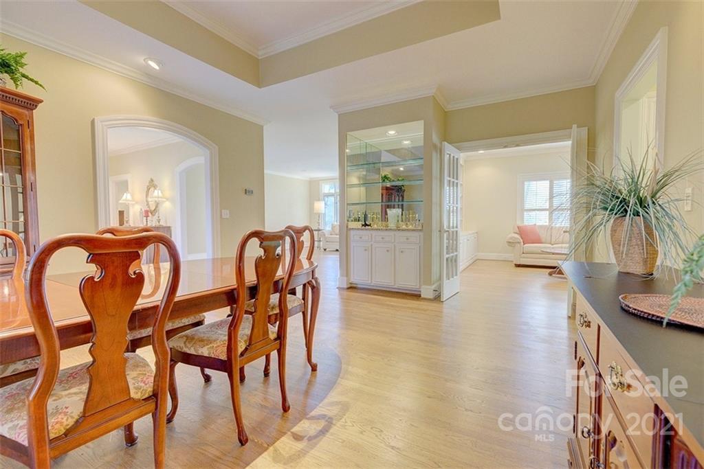 17 Commodore Point Road Lake Wylie, SC 29710 - Photo 8 of 48 Gallery Image 8