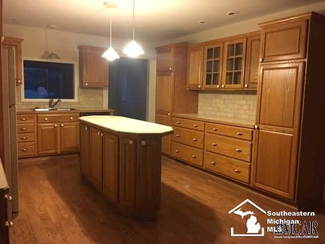195 Nieman Road Monroe, MI 48161 - Photo 2 of 7 21358528-1.JPG