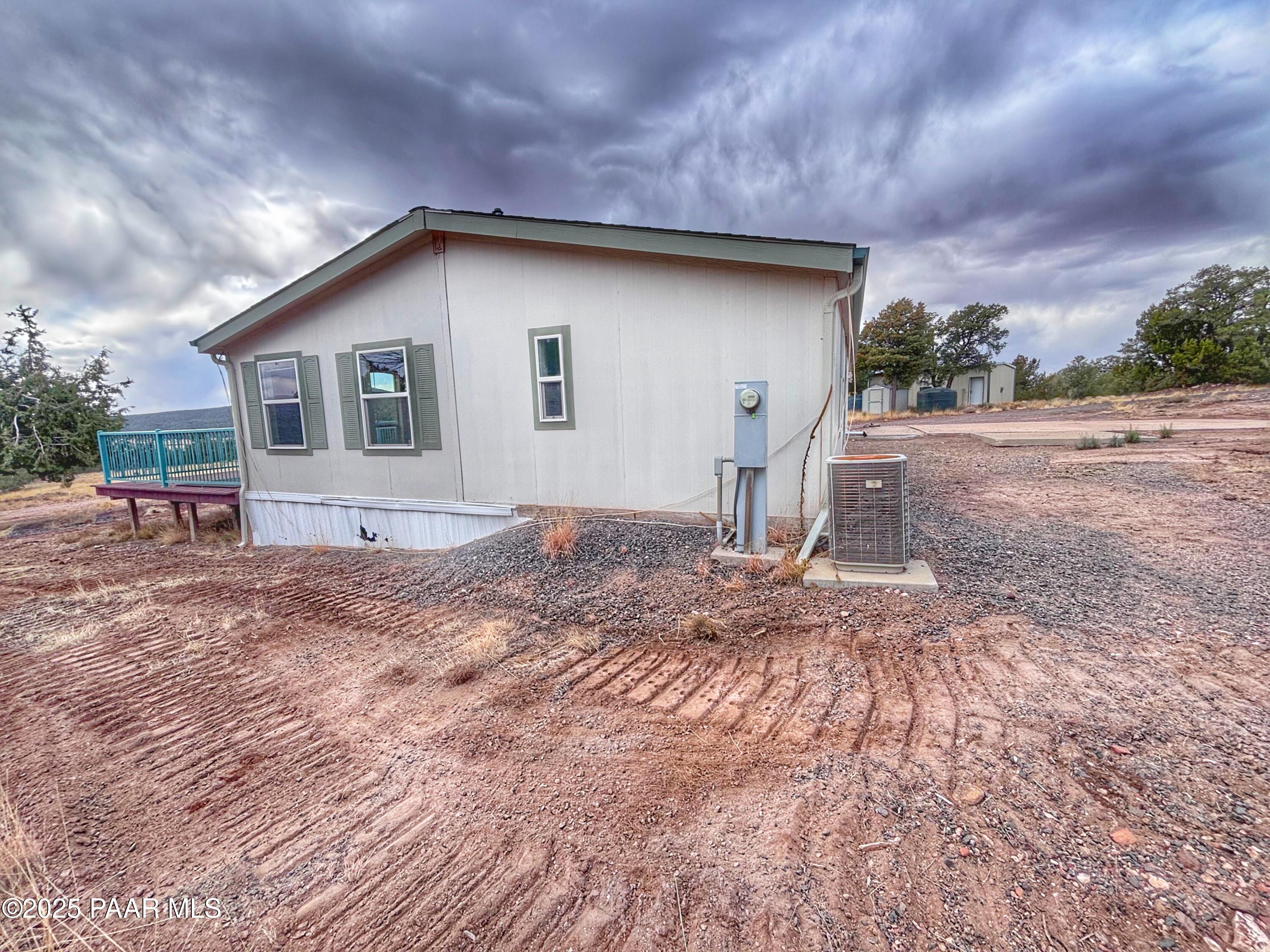 33015 Cowboy Clint Road Seligman, AZ 86337 - Photo 16 of 47 image_123650291 (9)