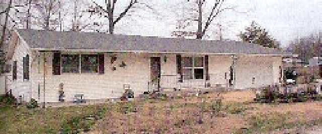 1721 South Sievers Road Vincennes, IN 47591 - Photo 1 of 1 Gallery Image 1