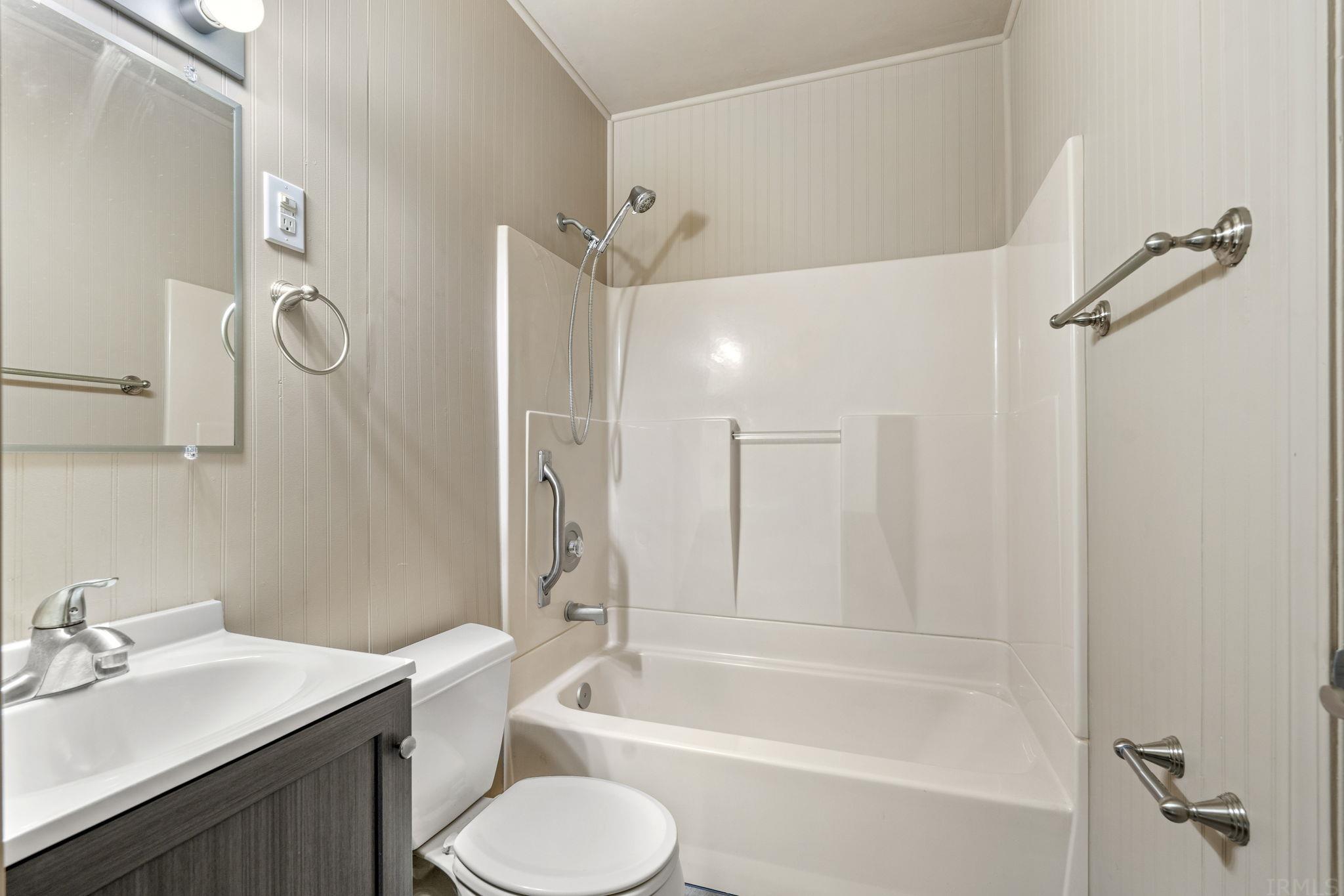1204 Master Drive Decatur, IN 46733 - Photo 10 of 29