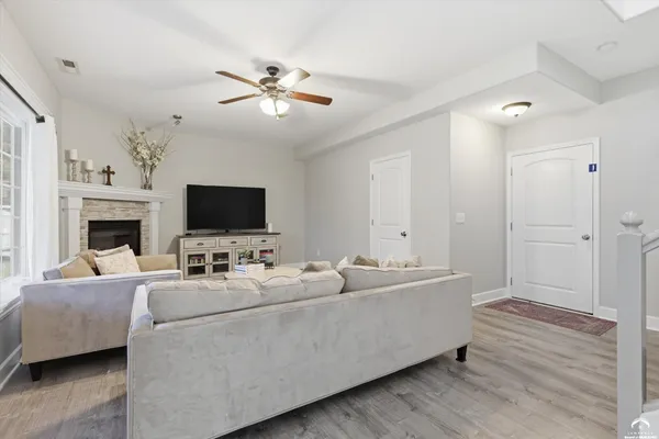 $549,000 | 1011 Allen Court, Lawrence, KS 66049