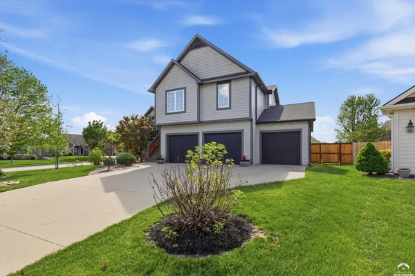 $549,000 | 1011 Allen Court, Lawrence, KS 66049