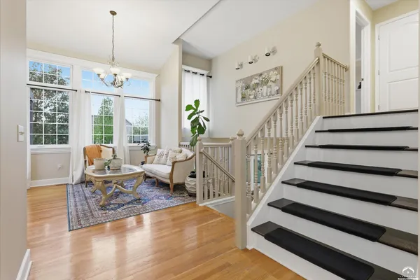 $549,000 | 1011 Allen Court, Lawrence, KS 66049