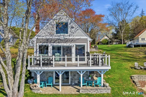 front view of house with a yard
