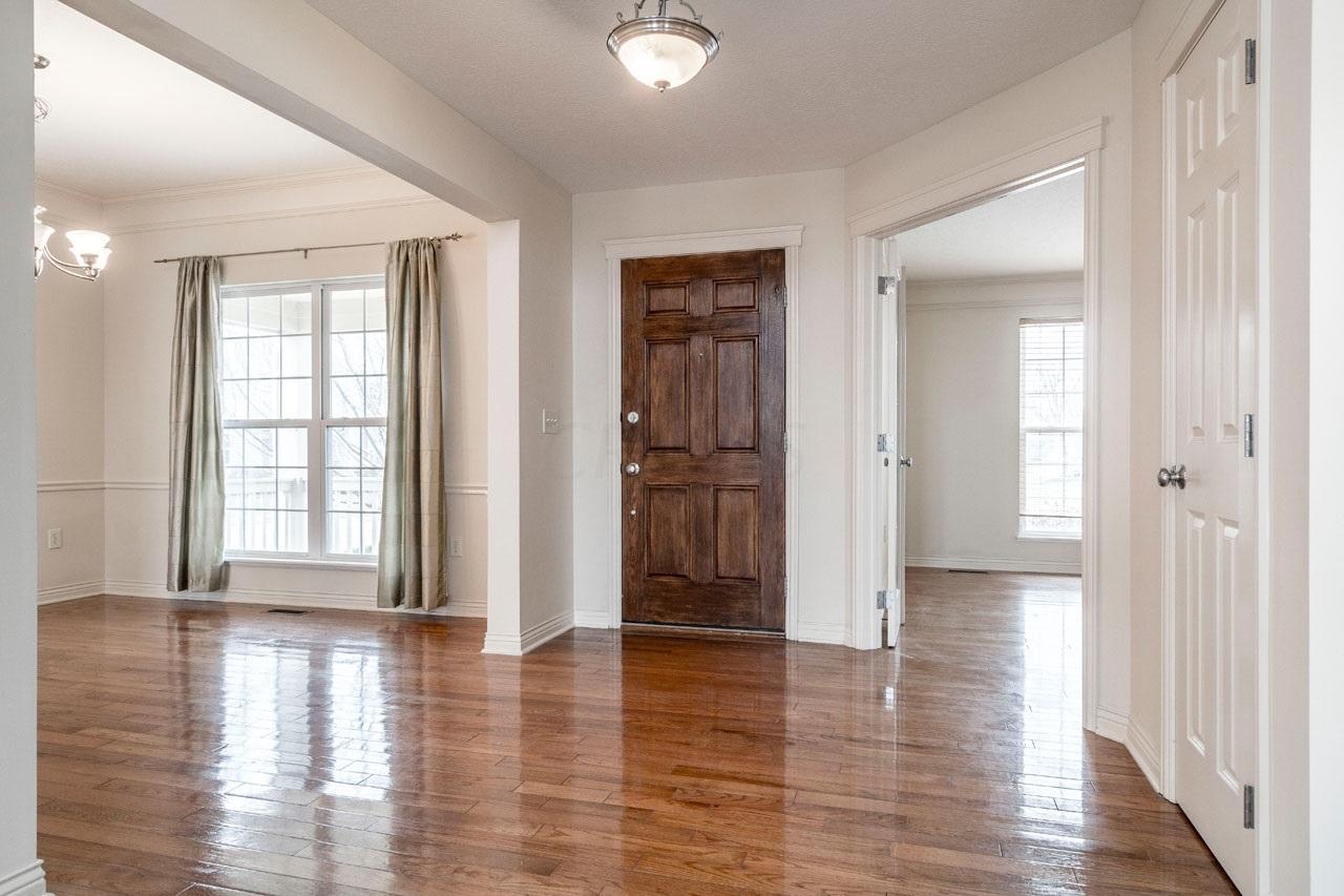 1380 Fergus Road Grove City, OH 43123 - Photo 2 of 36