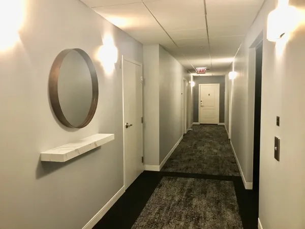 $2,300 | 21 West Chestnut Street, Unit 1708, Chicago, IL 60610