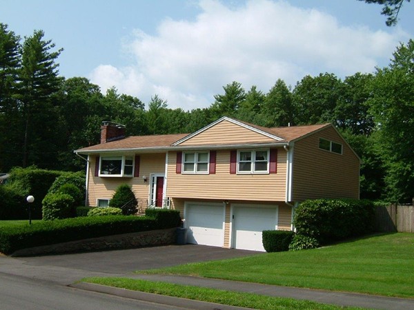 9 Fairview Road Medfield, MA 02052 - Photo 1 of 26 Gallery Image 1