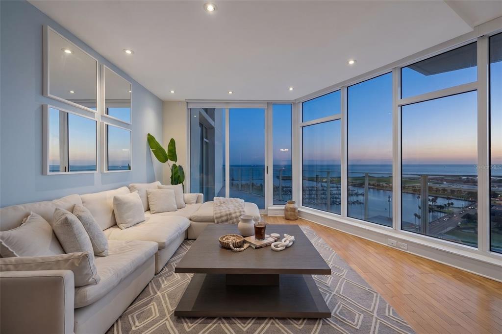 175 1st Street South, Unit 2107 St. Petersburg, FL 33701 - Photo 45 of 52 Gallery Image 45