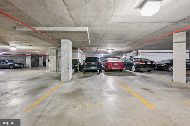 $349,000 | 7111 Woodmont Avenue, Unit 814, Bethesda, MD 20815