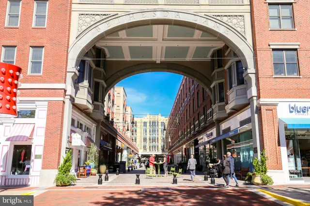 $349,000 | 7111 Woodmont Avenue, Unit 814, Bethesda, MD 20815