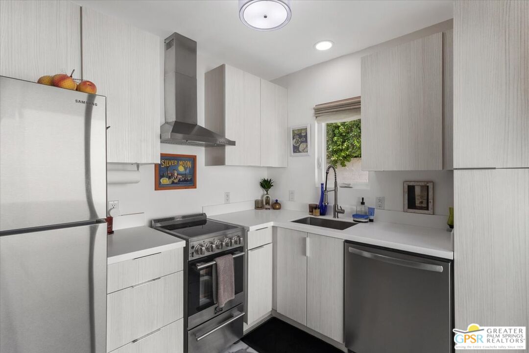 314 East Stevens Road, Unit 10 Palm Springs, CA 92262 - Photo 12 of 25 Gallery Image 12
