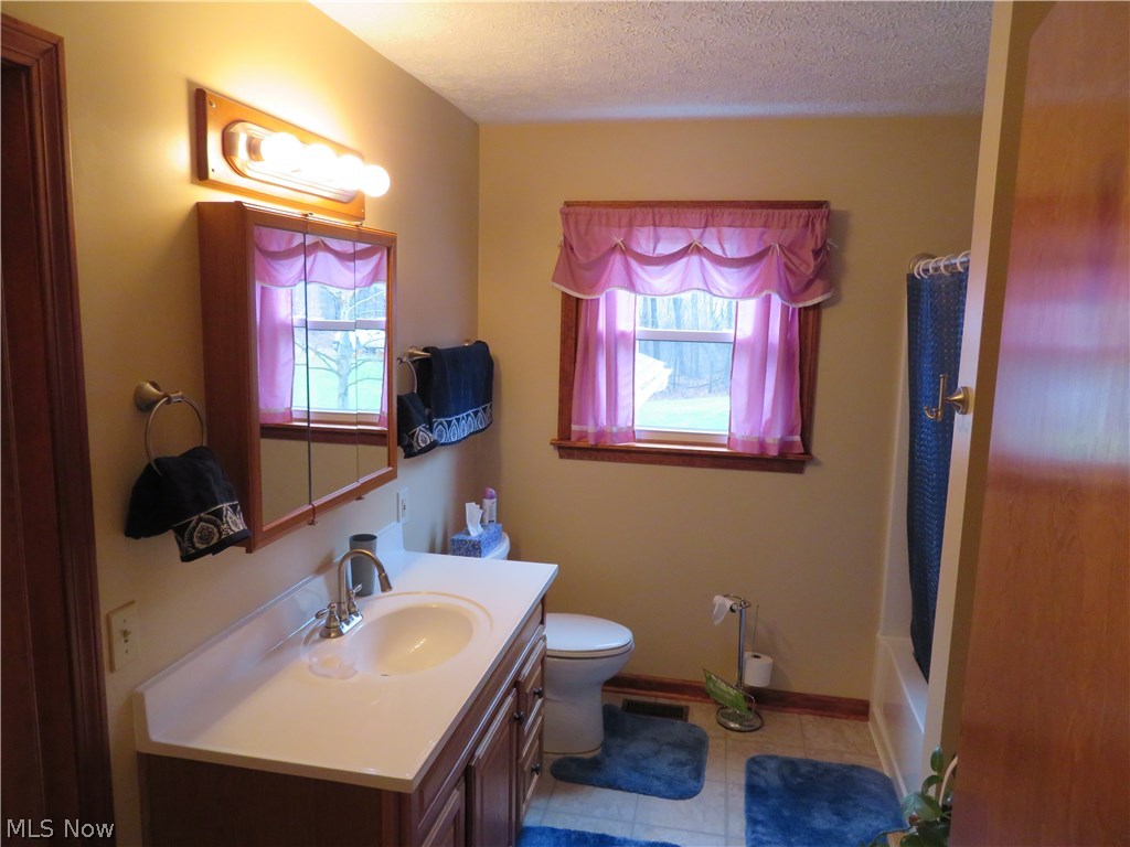 10762 Hiner Road Wooster, OH 44691 - Photo 14 of 17 Gallery Image 14