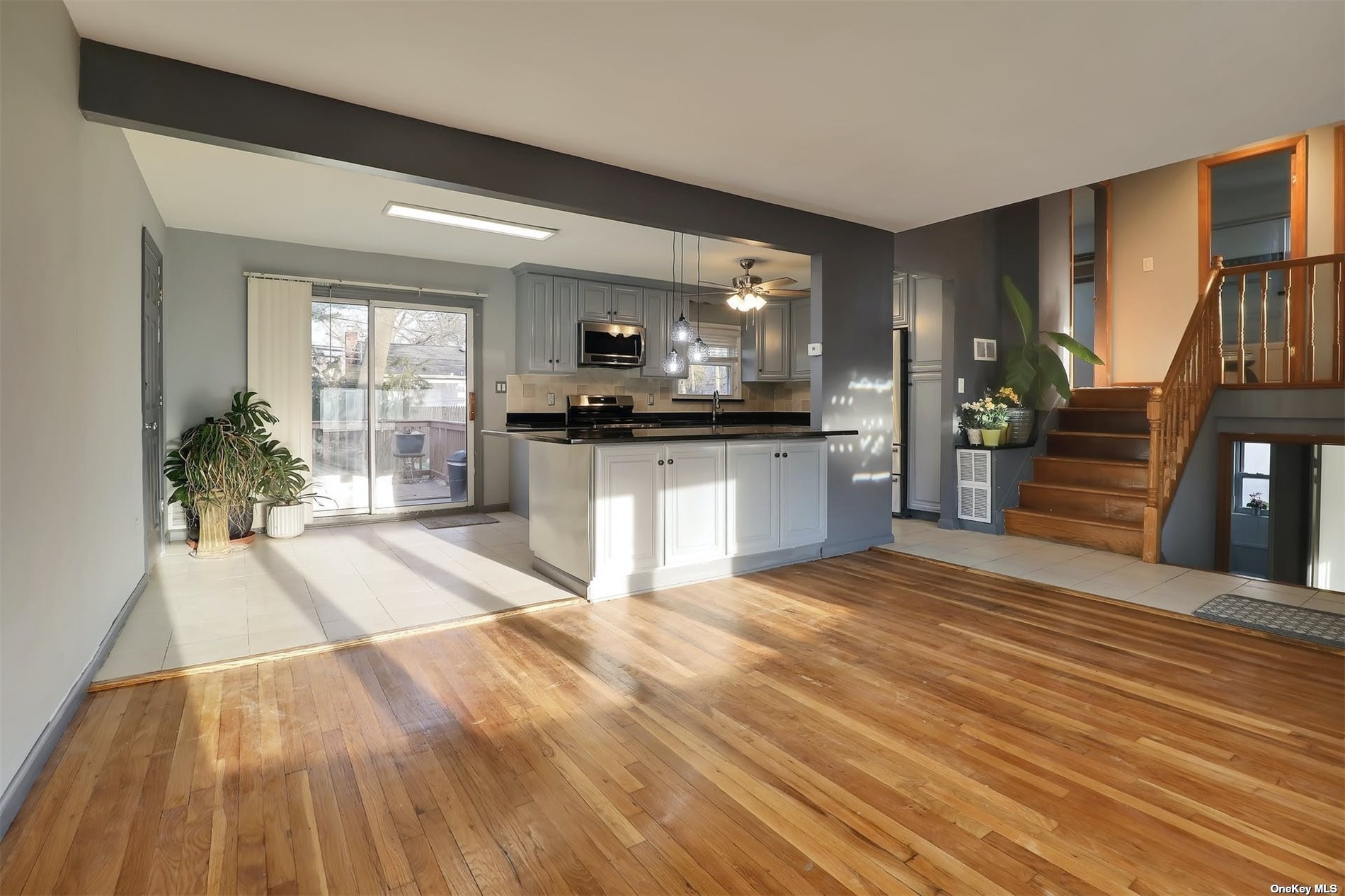 370 Commack Road Commack, NY 11725 - Photo 1 of 1 Gallery Image 1