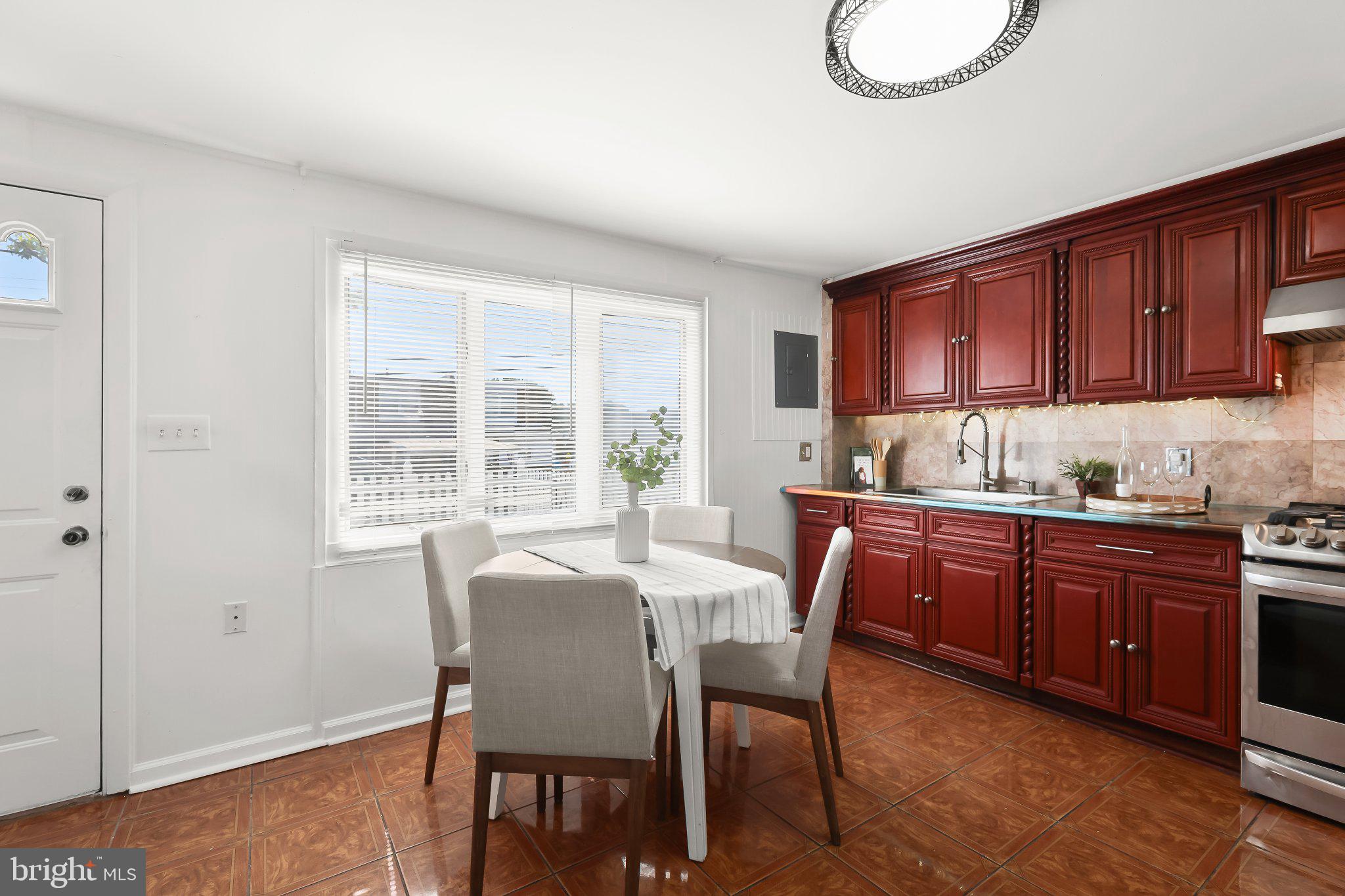 7905 Eastdale Road Baltimore, MD 21224 - Photo 9 of 30 Eat-in Kitchen