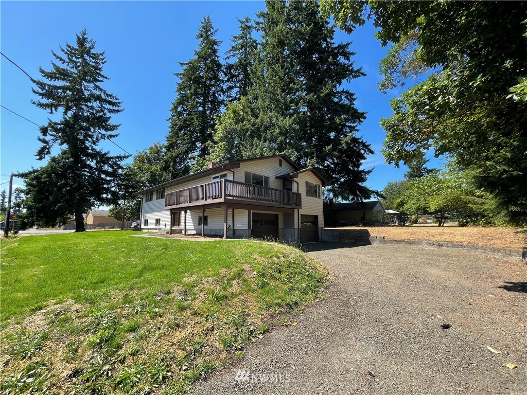 3190 Harris Road Southeast Port Orchard, WA 98366 - Photo 2 of 25 Gallery Image 2
