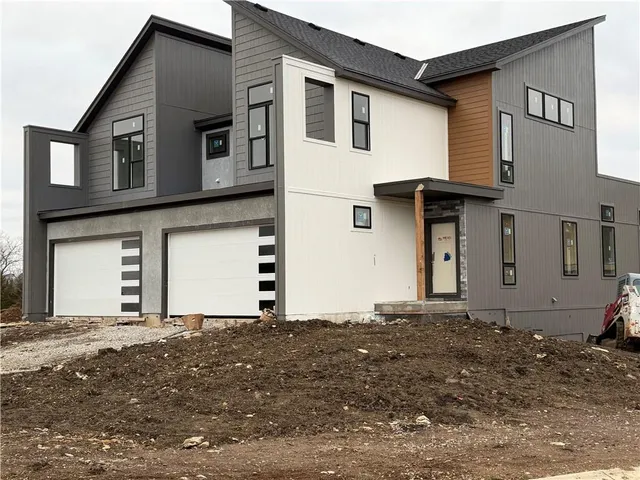 $590,000 | 9310 Freedom Street, Lenexa, KS 66227