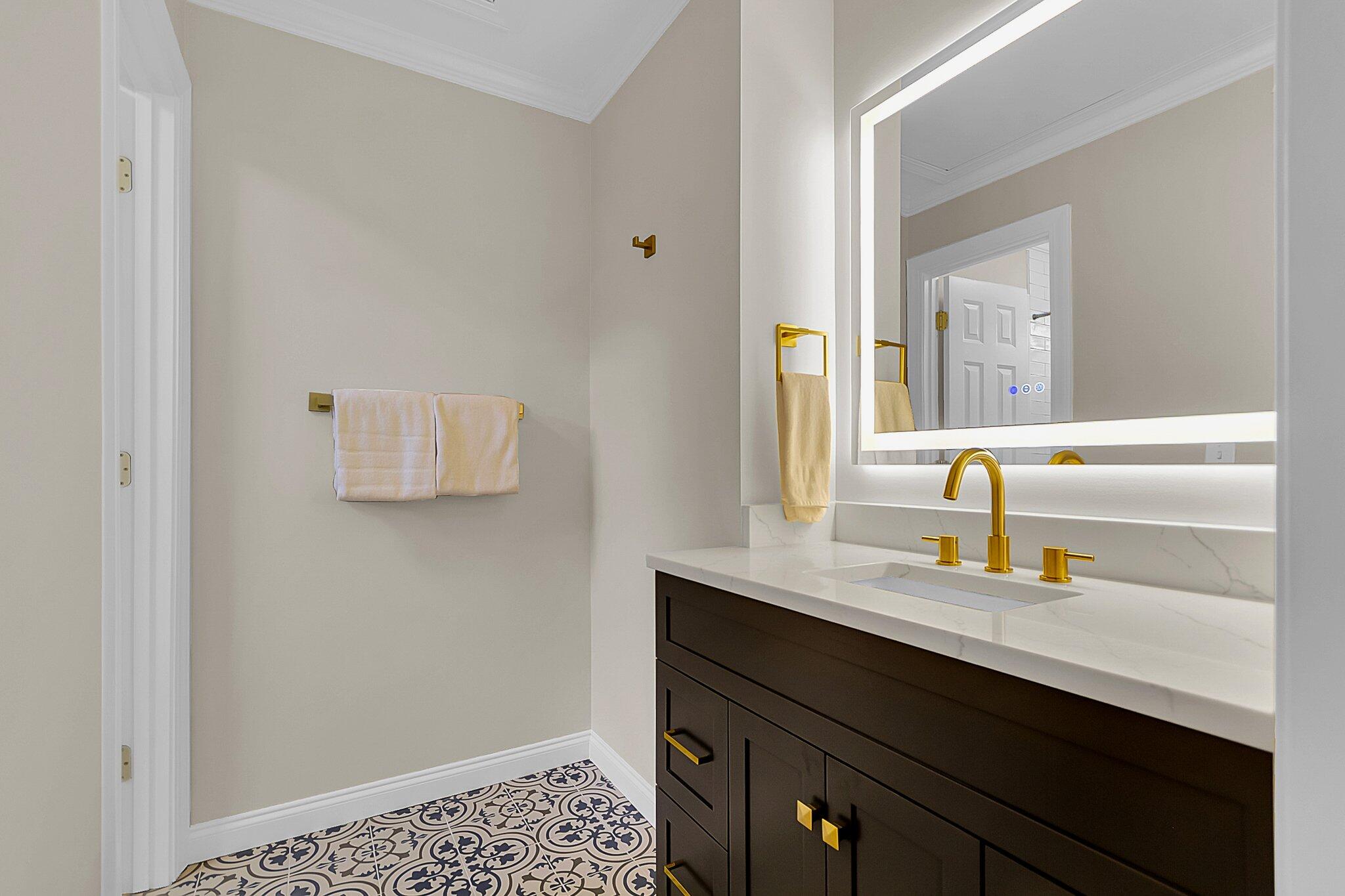 1787 Shell Ring Circle Mount Pleasant, SC 29466 - Photo 69 of 85 Jack Jill BATH