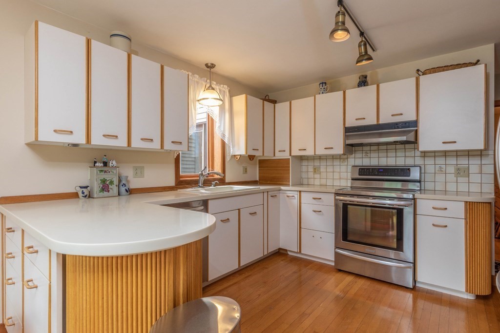 303 Williams Road Fitchburg, MA 01420 - Photo 3 of 29 Gallery Image 3