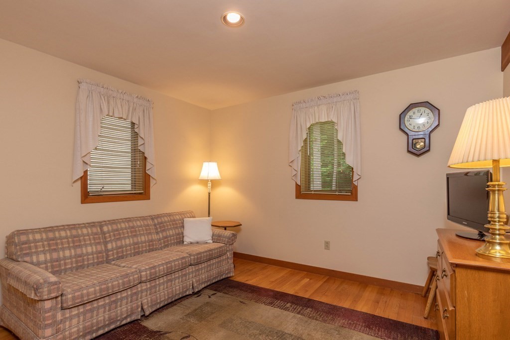 303 Williams Road Fitchburg, MA 01420 - Photo 8 of 29 Gallery Image 8