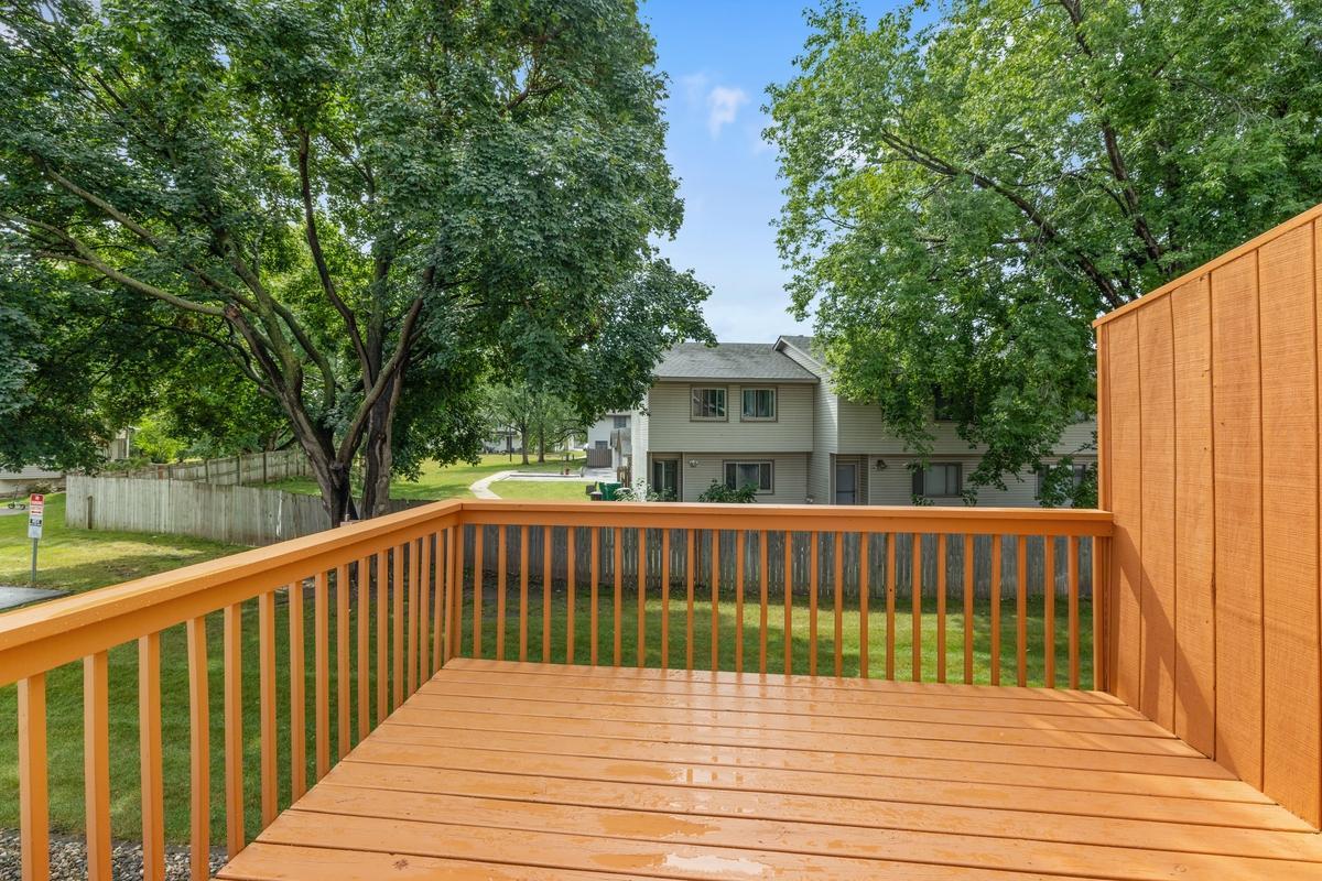6744 Foliage Court Rosemount, MN 55068 - Photo 3 of 23