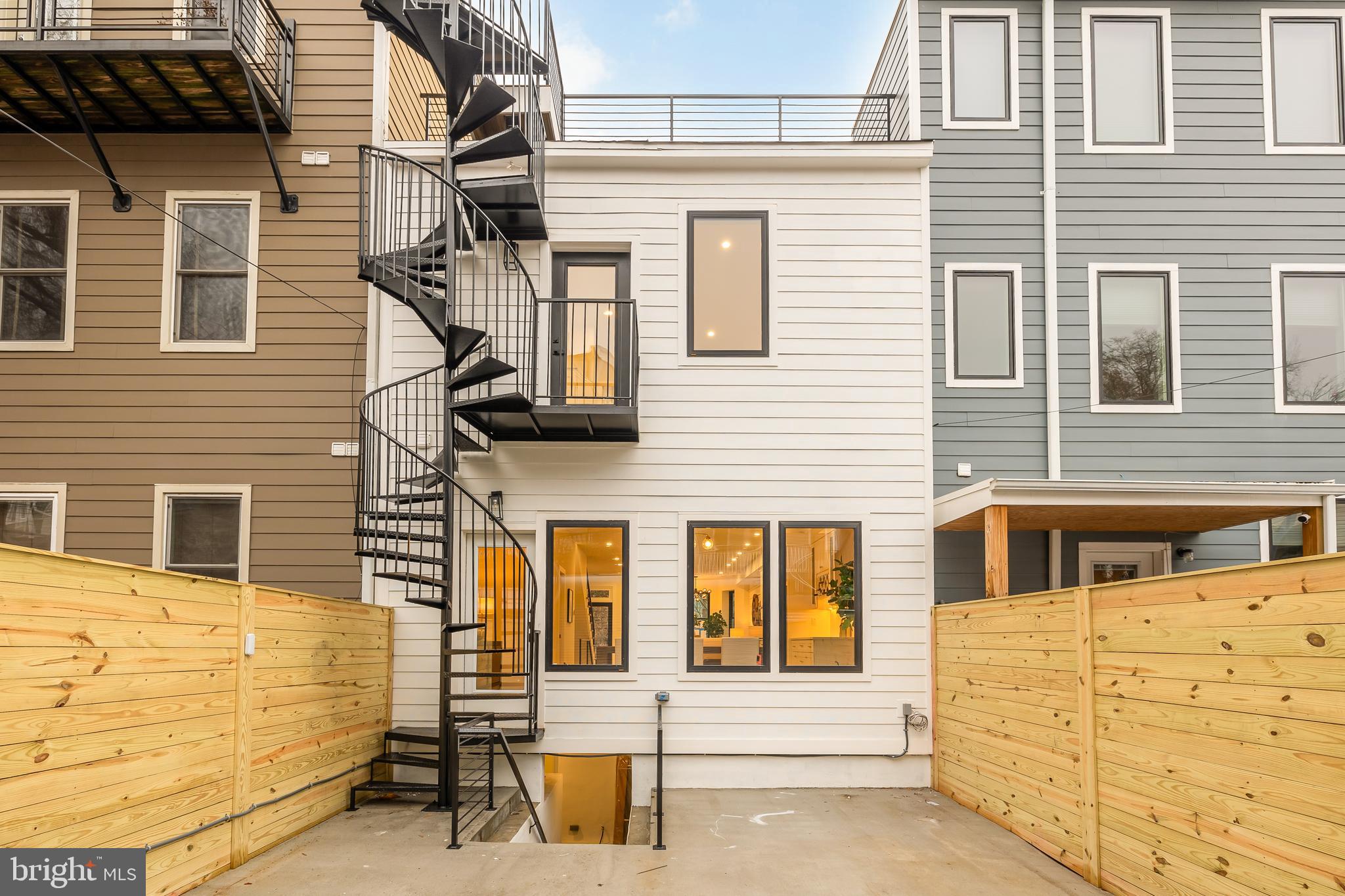 147 Adams Street Northwest Washington, DC 20001 - Photo 25 of 27