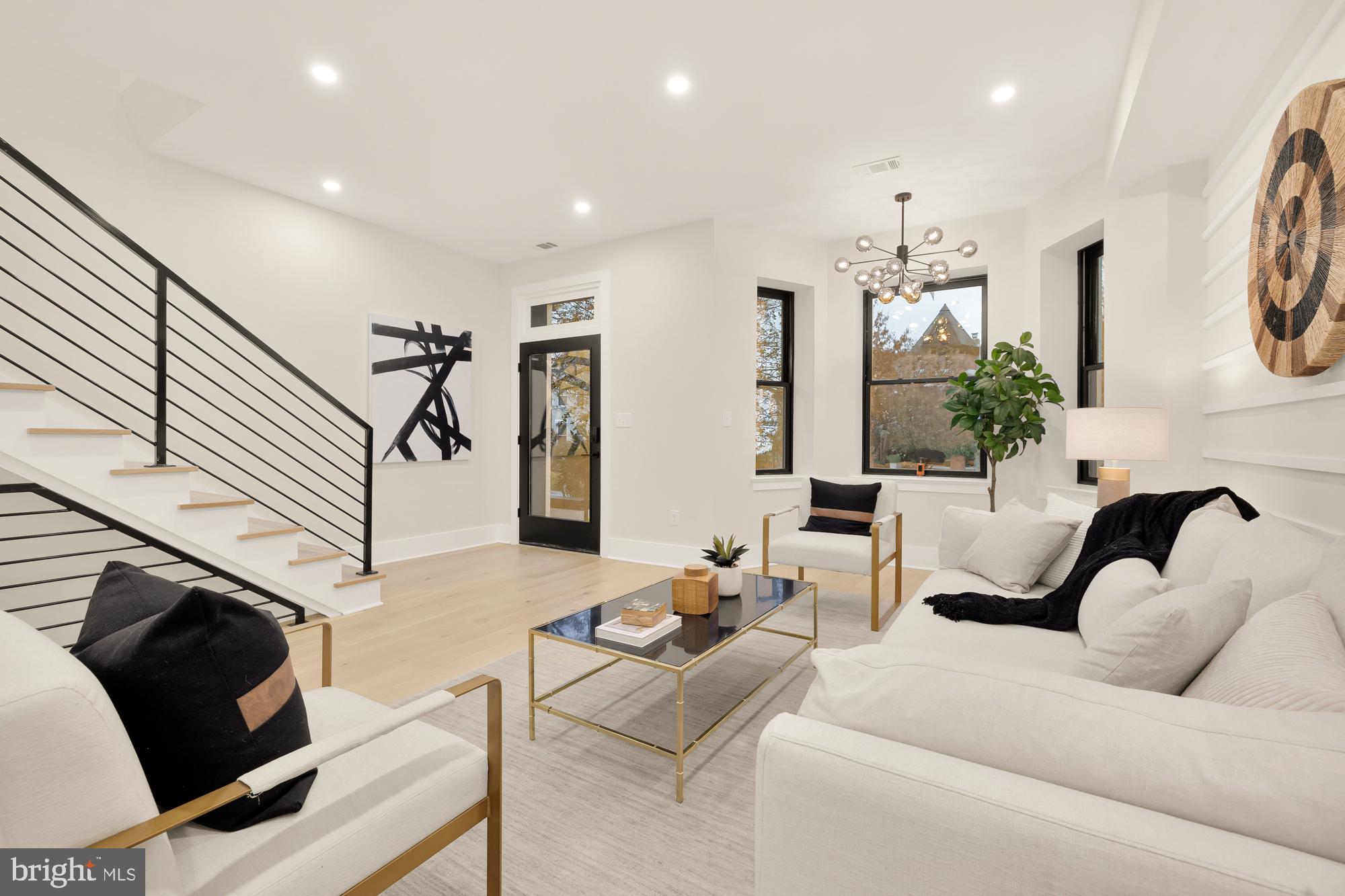 147 Adams Street Northwest Washington, DC 20001 - Photo 4 of 27