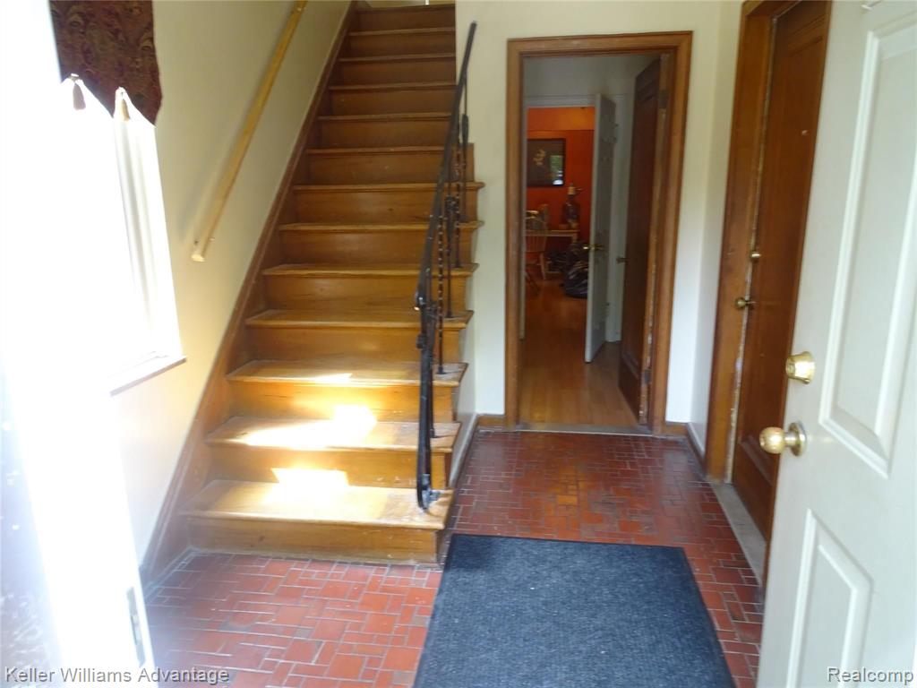 20243 Stratford Road Detroit, MI 48221 - Photo 8 of 13