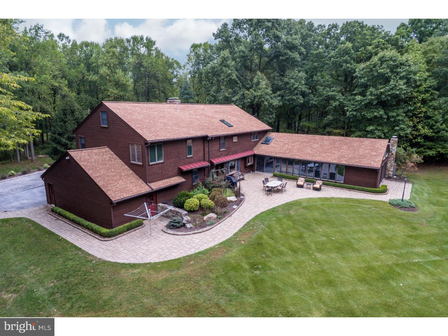 2618 Flowing Springs Road Spring City, PA 19475 - Photo 4 of 25 Exterior Back